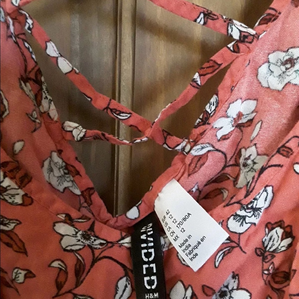 Romper - Picture 2 of 3